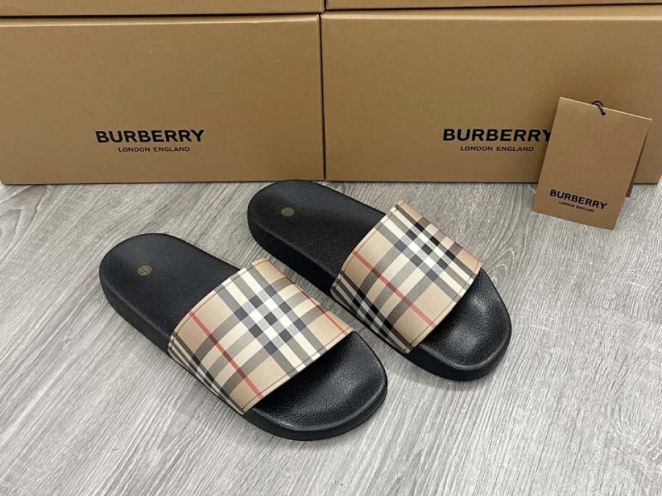 Dép Burberry